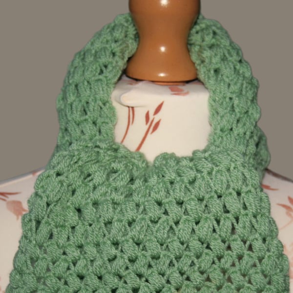 Pretty Crochet Scarf - Bean Stitch 