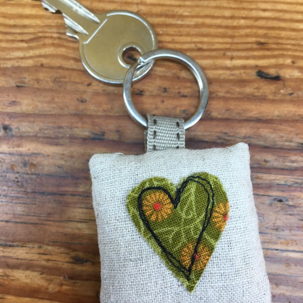 Heart linen & lavender keyring with William Morris inspired fabric