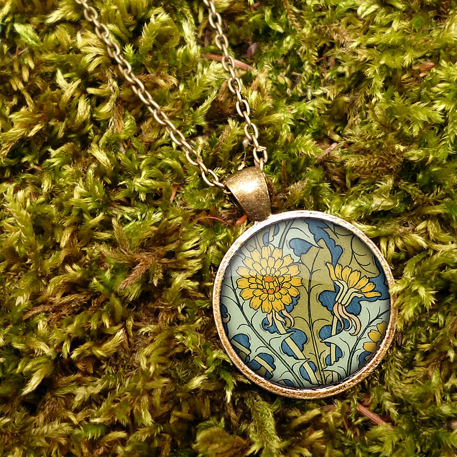 Dandelion Large Necklace (AN04)