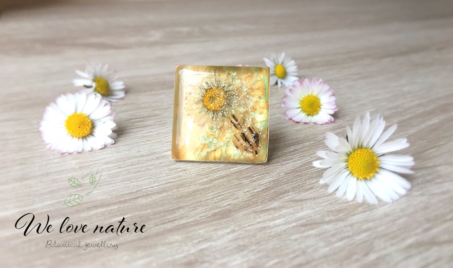 Flower  Resin Ring- Daisy resin ring - Resin Jewellery