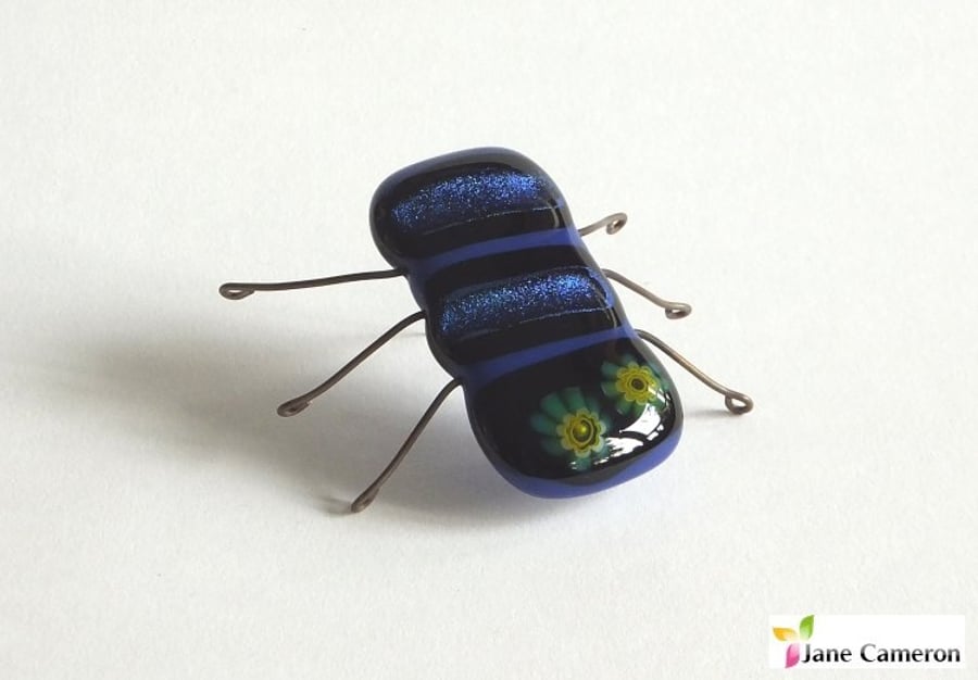 Kiln Bugz! Fantasy Beetle Insect Ornament Decoration in Fused Glass. bugz003