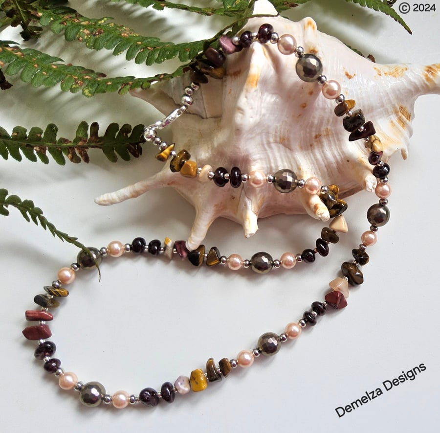Mookite, Indian Red Garnet & Shell Pearl Necklace 