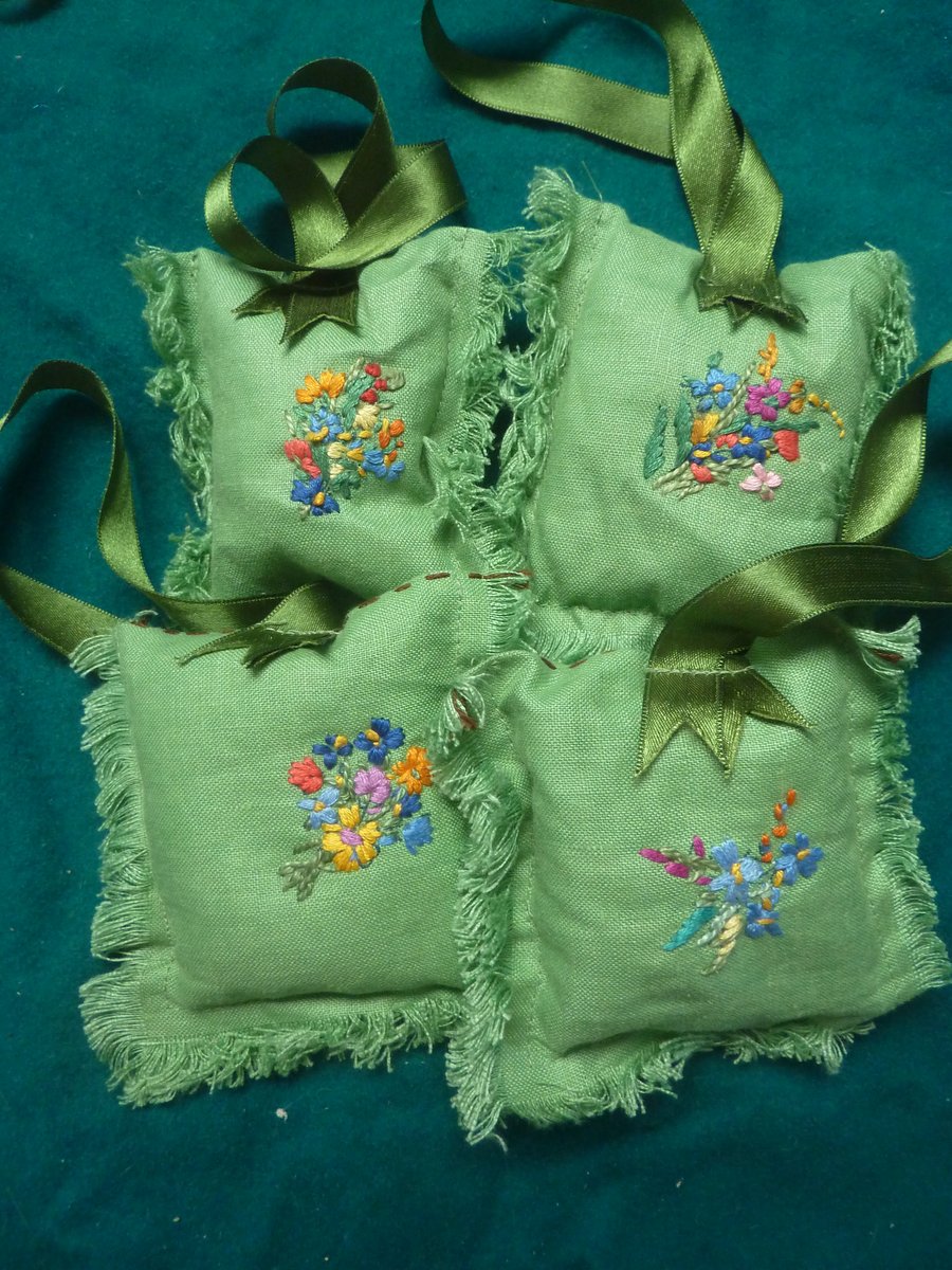 Silk Flower Vintage Hand Embroidered Linen Hanging English Lavender Bag 