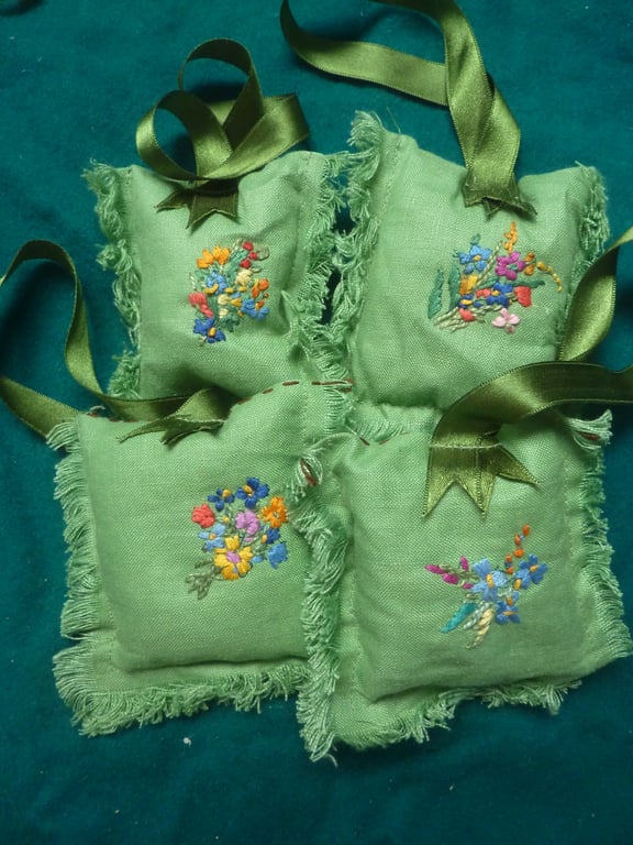 Silk Flower Vintage Hand Embroidered Linen Hanging English Lavender Bag 