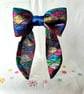 Harlequin pattern hair bow - Image 5