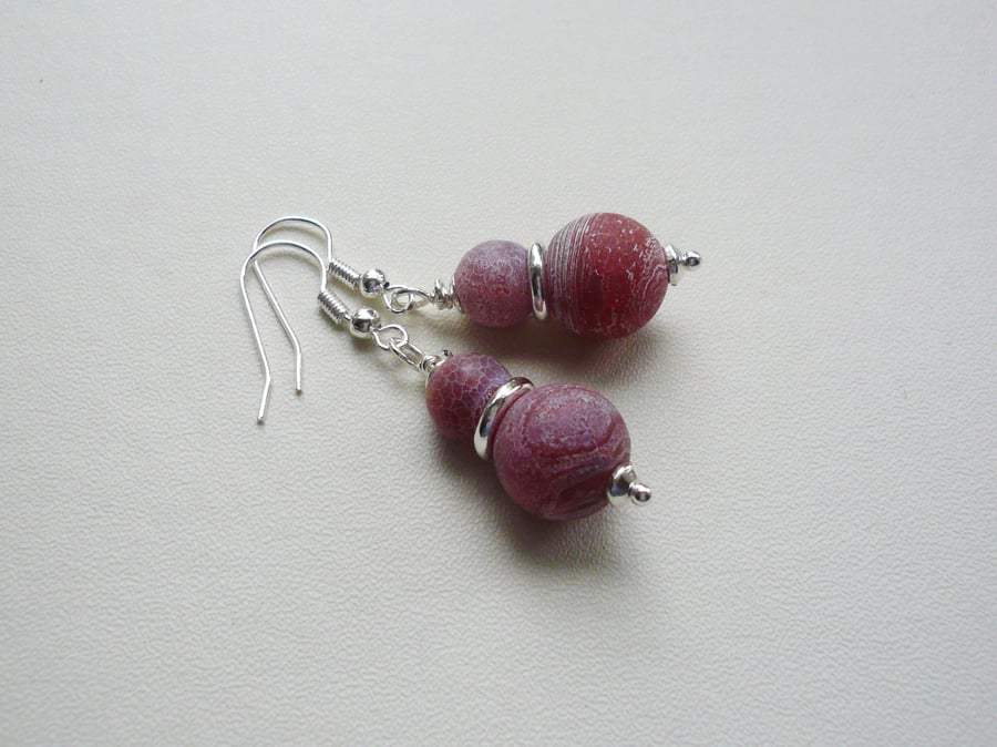 Dragons Blood Red Frosted Cracked Agate Bead Silver Dangle Earrings   KCJ1819