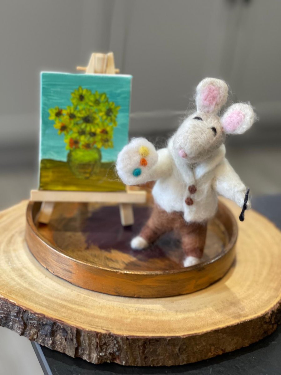 Painter country mouse