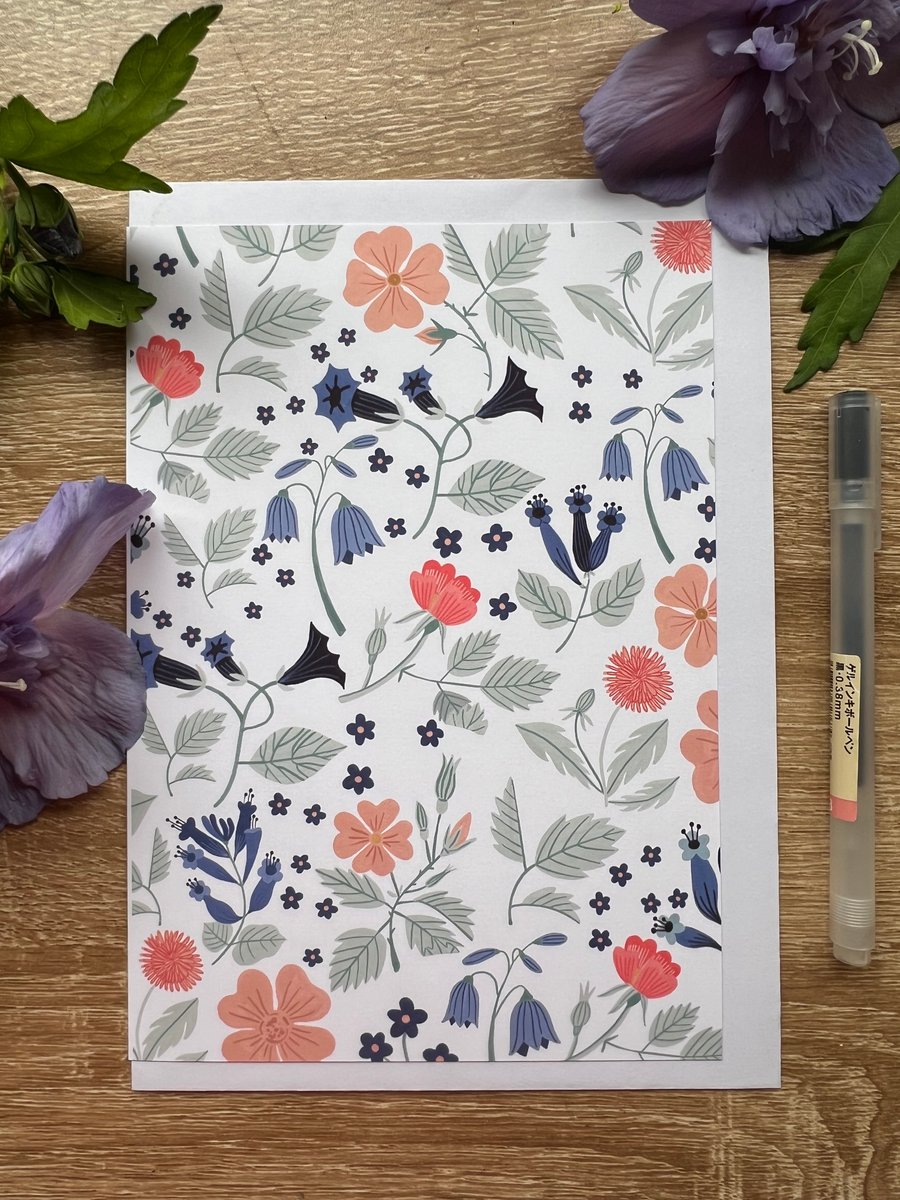 Dainty Flowers Pattern A5 Greeting Card