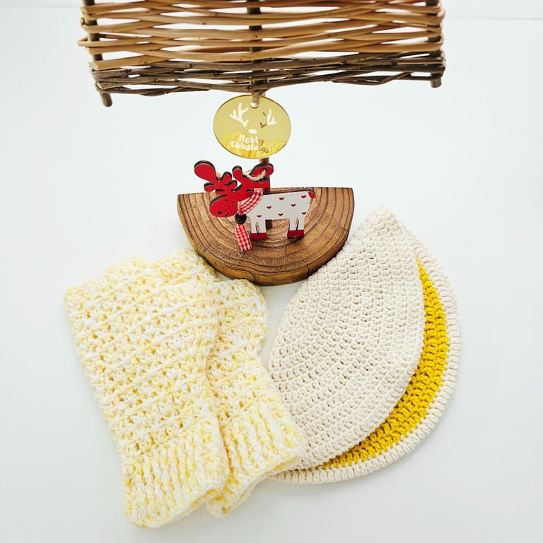 Gift Set - Lemon Yellow Hiking Mitts & Beret Hat 