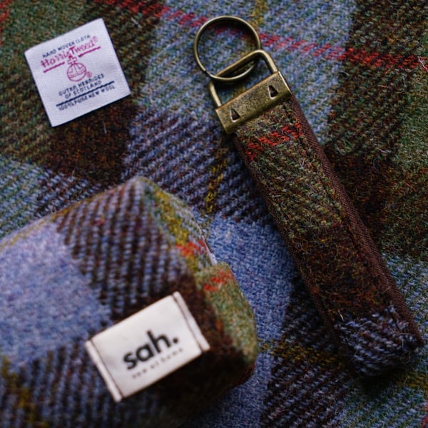 Brown Tweed Key Ring, Handmade in Scotland,  Harris Tweed Fabric