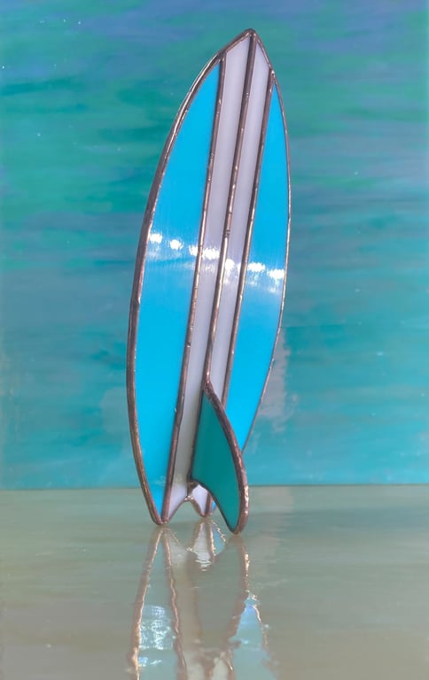 Surfboard - on fin stand