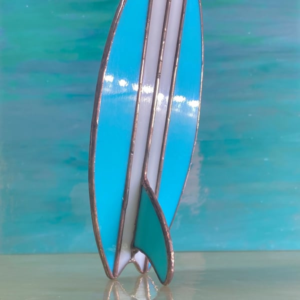 Surfboard - on fin stand