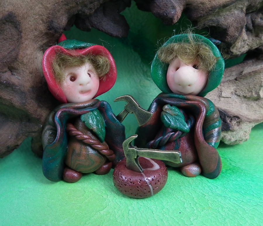 Giant Gnome Warriors have arrived! 'Jax' with red hat OOAK Sculpt Ann Galvin