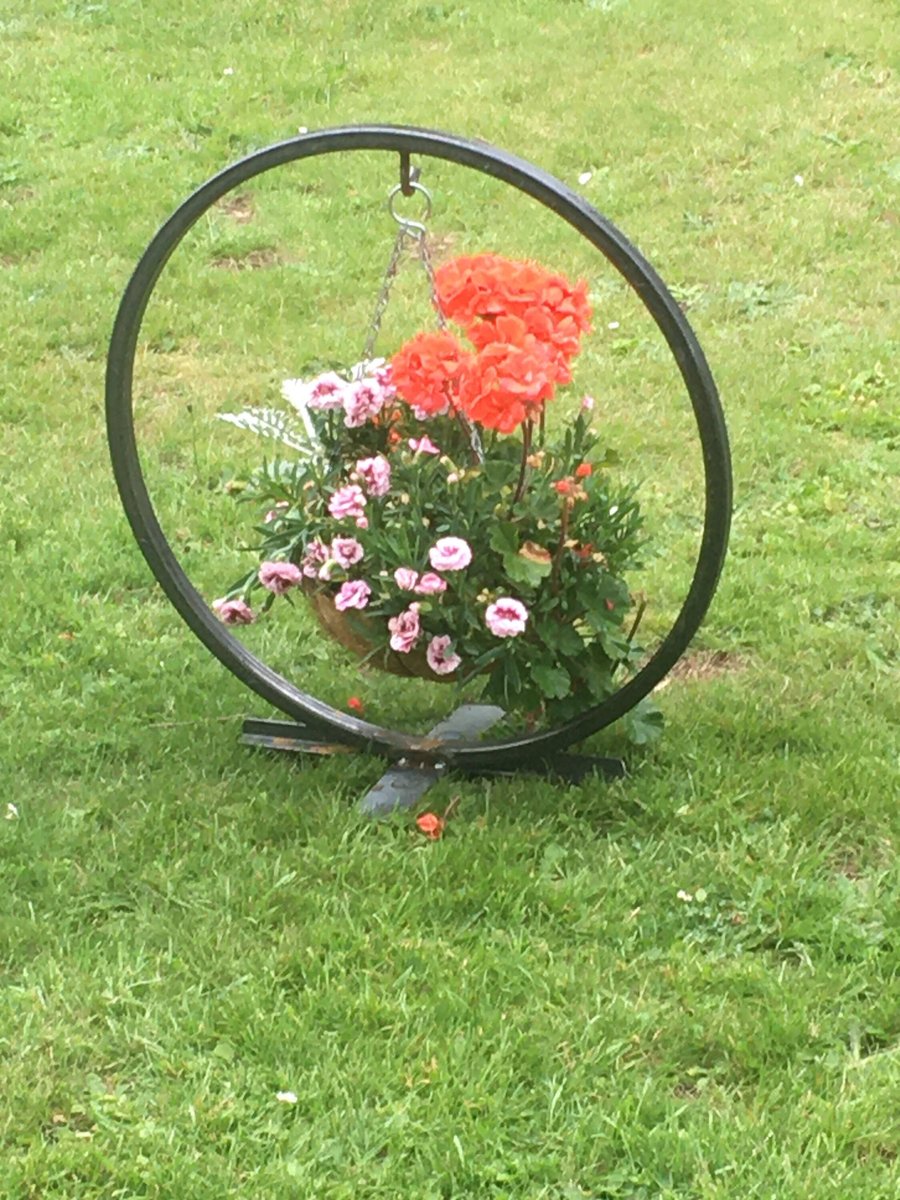 Flower Hanging Basket, Steel, Garden Art, Plant Decoration, Housewarming Gift