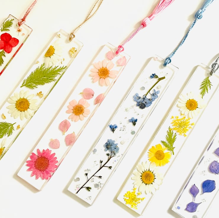 Custom pressed flower bookmark, personalised bo... Folksy
