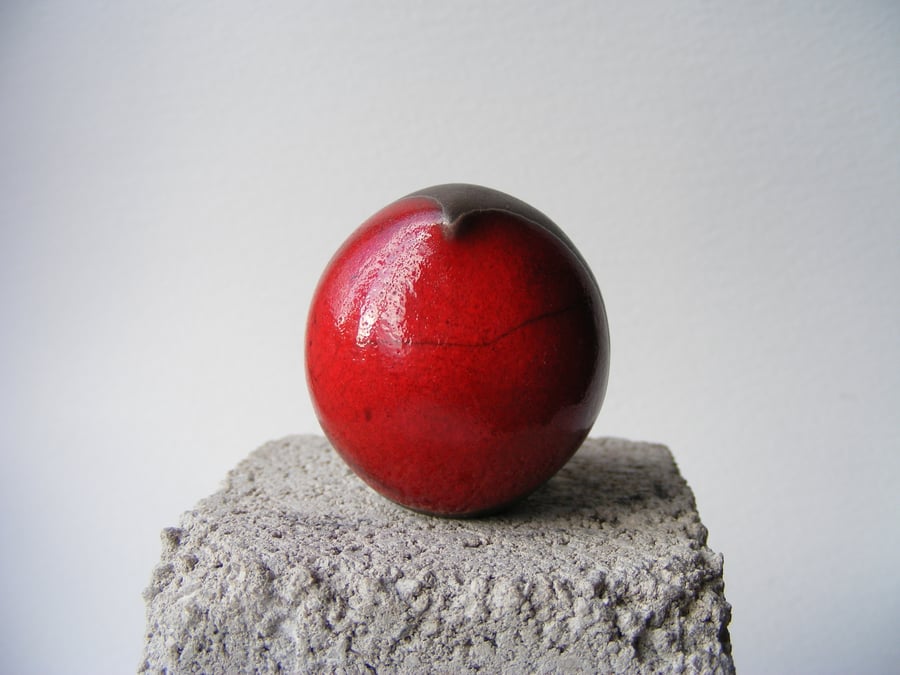 Raku fired baby robin (1)