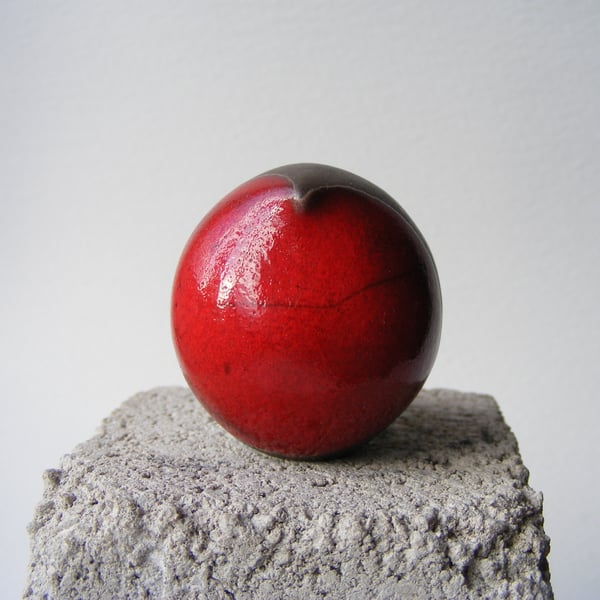 Raku fired baby robin (1)