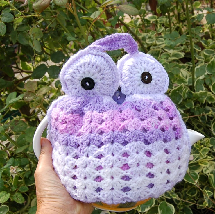 Crochet Owl tea cosy Lavender tones to fit... Folksy