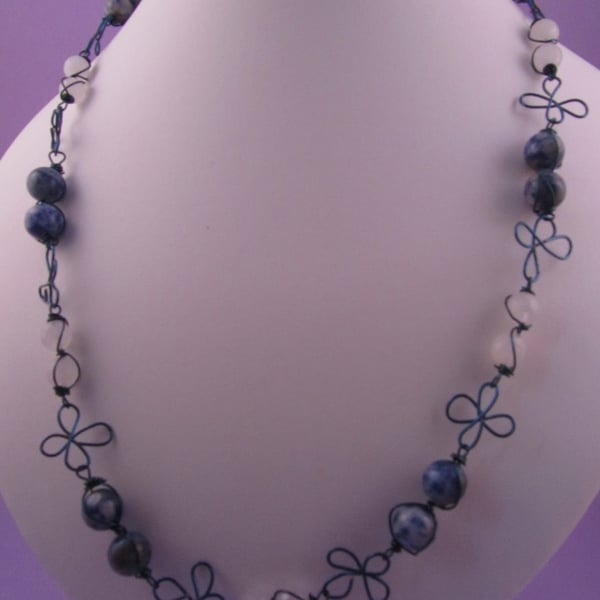 Blue Sodalite White Quartzite Flower Necklace