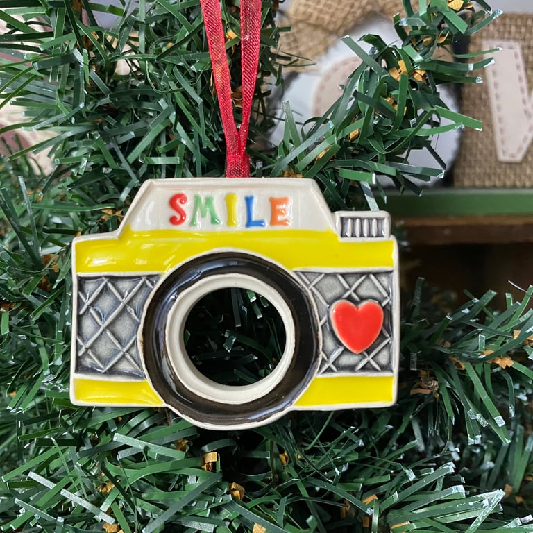 Fun ceramic Camera Christmas decoration yellow