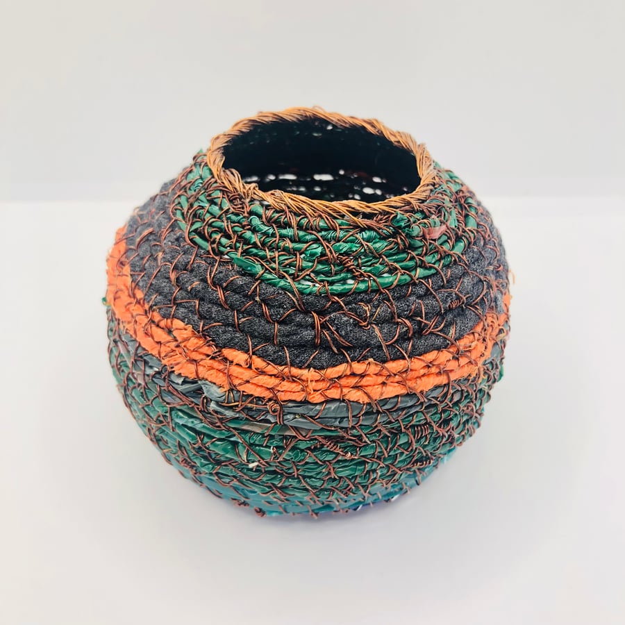 Belly pot from recycled materials by ABScraft