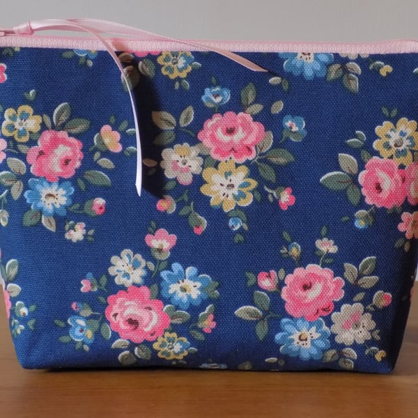 Cath Kidston Floral Fabric Make Up Cosmetics Bag Case