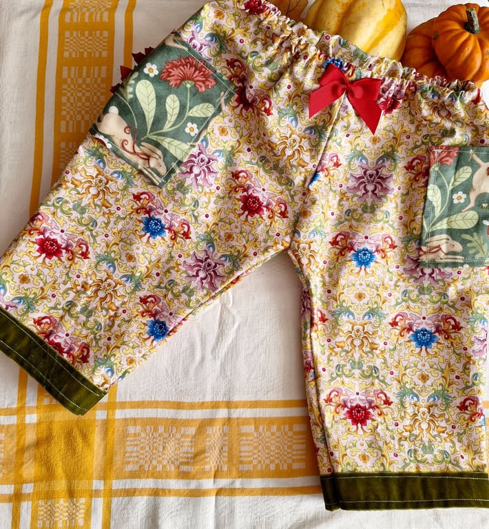 Treasure Seeker Slacks - Vintage Floral Trousers.
