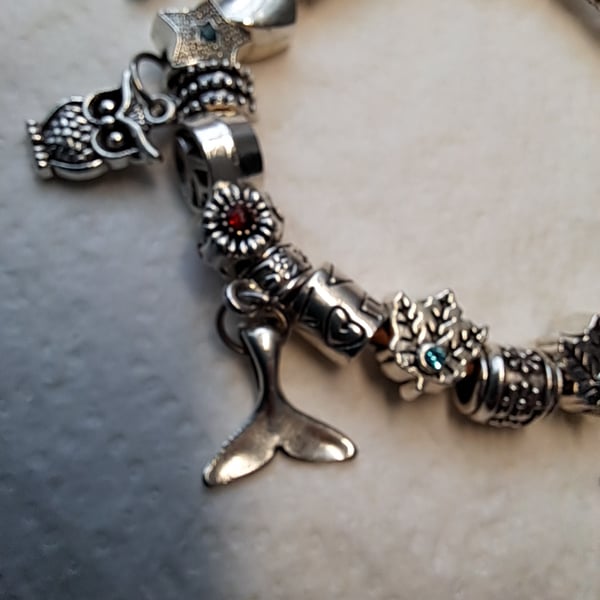 Charm Bracelet on Leather 