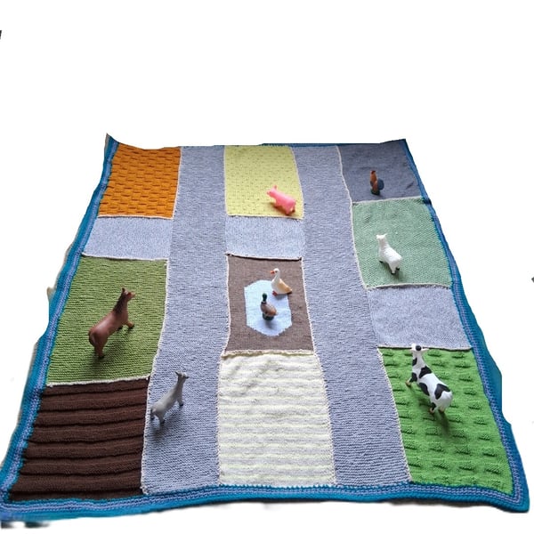 Knitted Farm playmat 