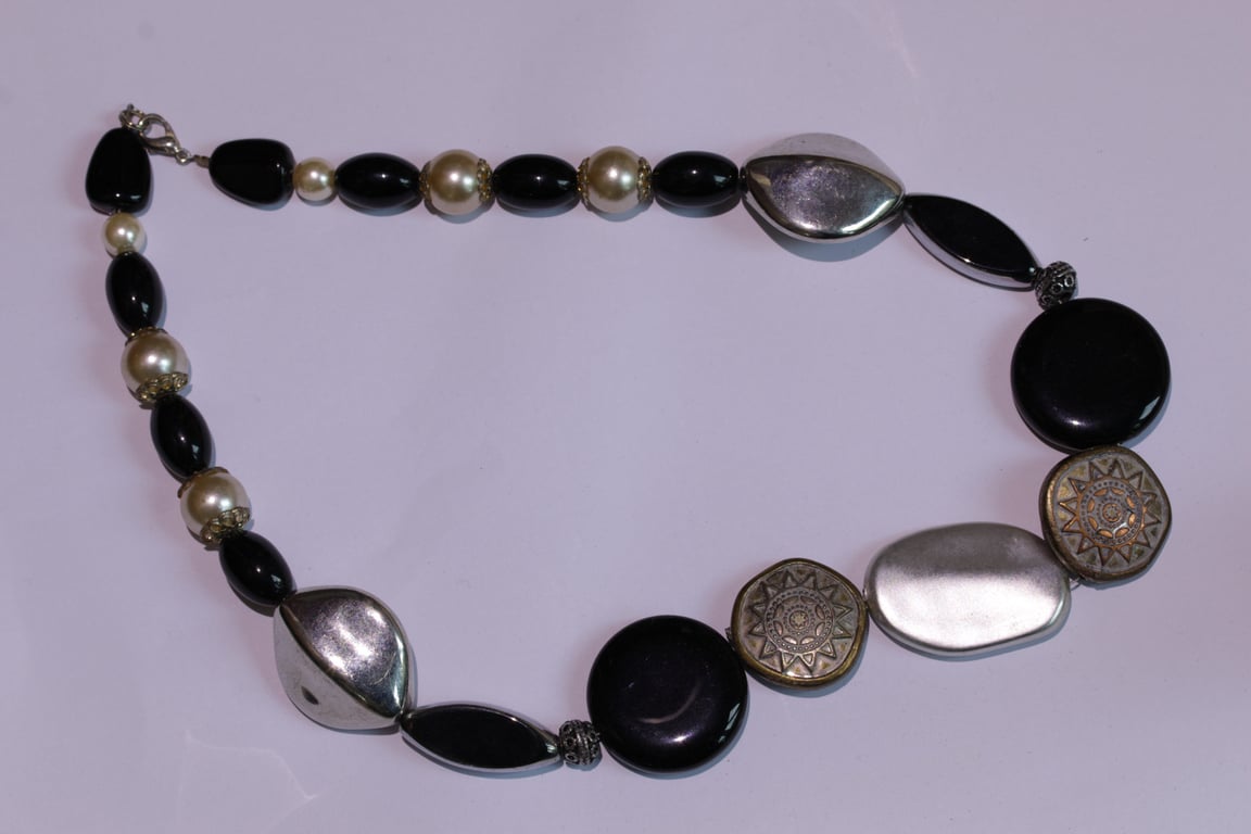 Chunky Vintage Style Statement Necklace – Black, Silver & Pearl