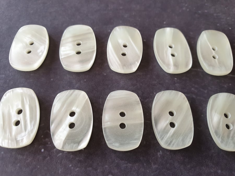 22.4mm 36L Rare shaped Buttons x 4 Buttons