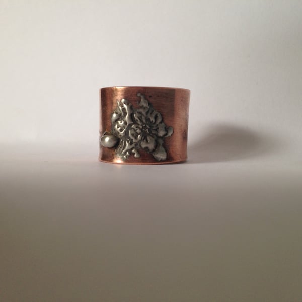 Copper solder dog rose ring 