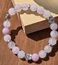Daisy accent beaded bracelet - Pink floral elastic bracelet