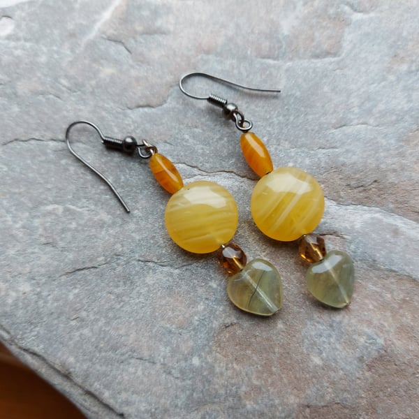Summer Dangle Earrings in Green and Gold
