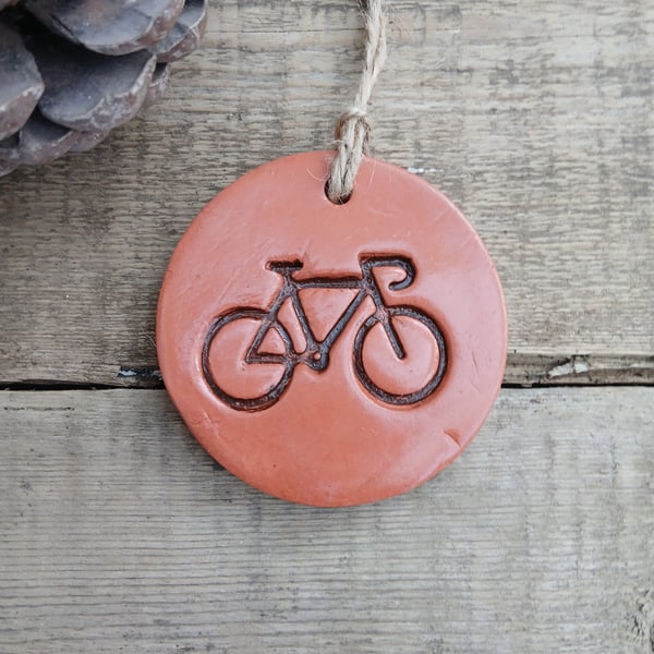 Bicycle Cycling Round Terracotta Hanging Aromatherapy Diffuser