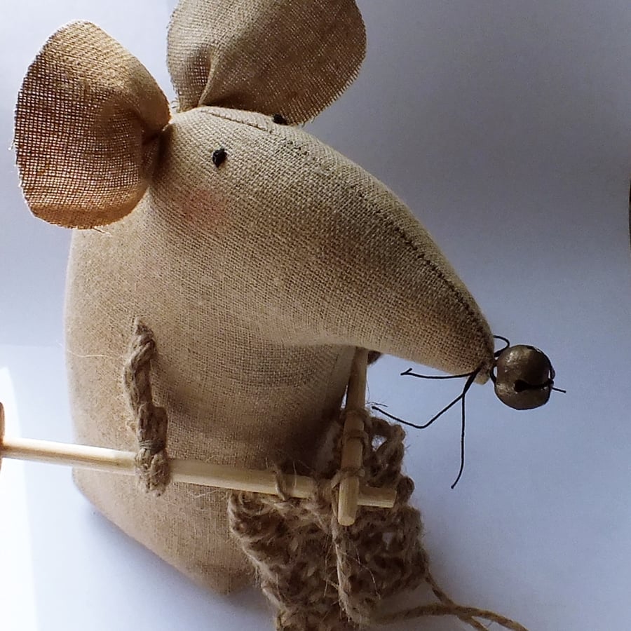 Big Primitive Knitting Mouse