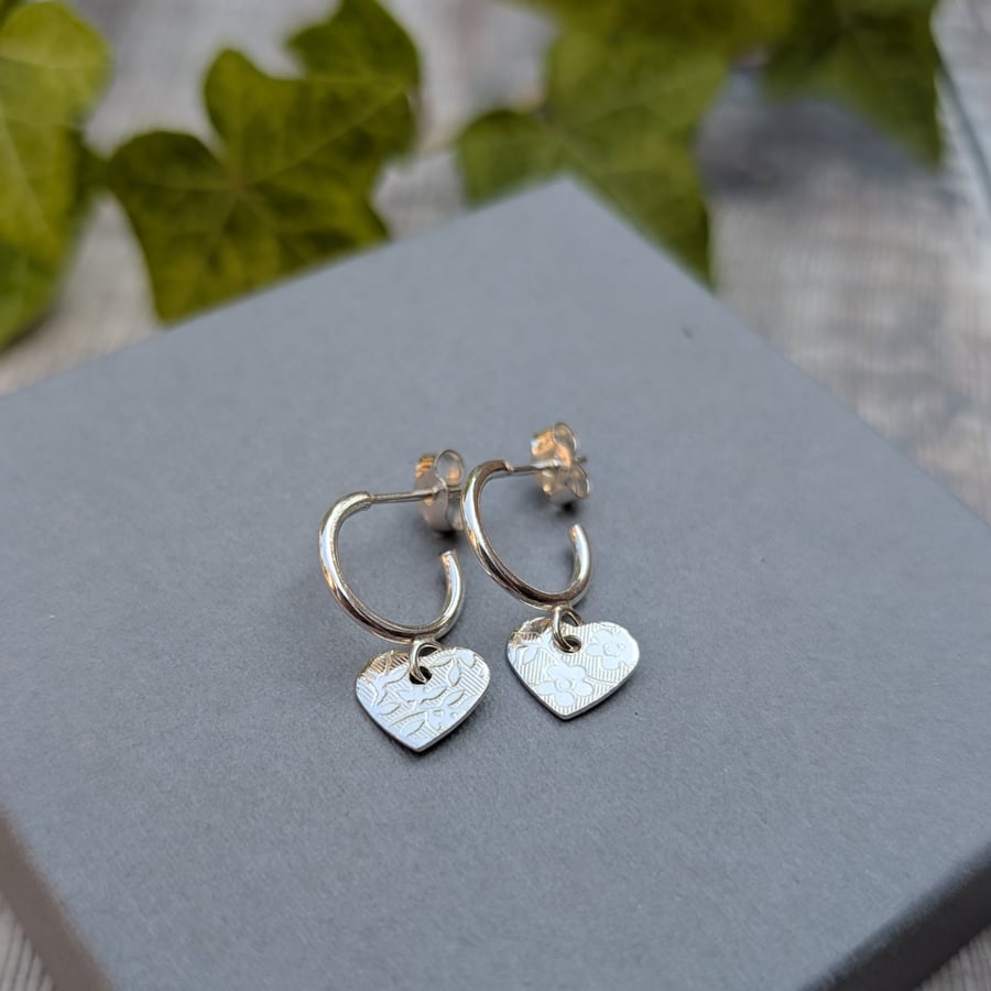 Sterling Silver Heart Drop Hoop Earrings – JBJ3041