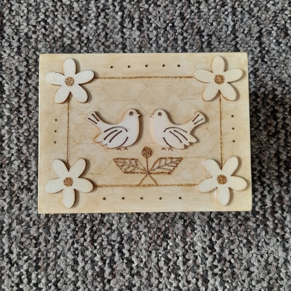 Keepsake box. Engraved wooden jewelry box.