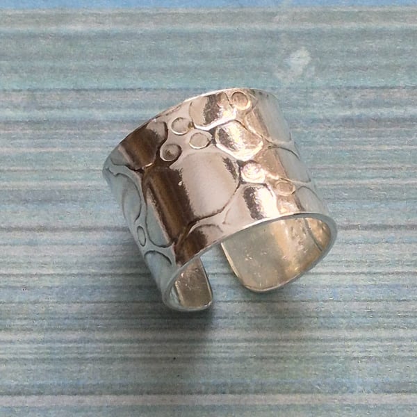 Unique Pebbles Pattern Earcuff Sterling Silver 925