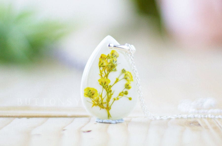 Baby Breath Necklace Yellow Teardrop Real Flower Jewelry Resin Necklace Gifts fo