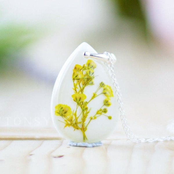 Baby Breath Necklace Yellow Teardrop Real Flower Jewelry Resin Necklace Gifts fo