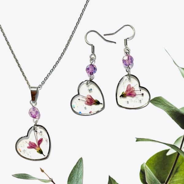 Silver shaped jewellery set, purple beaded jewellery, flower lover gift