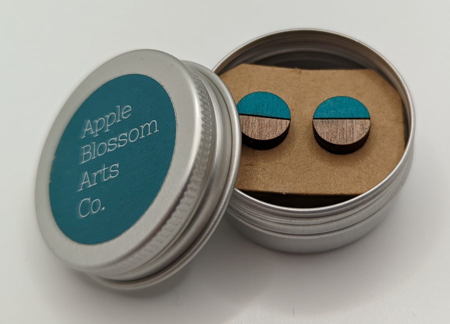 Circle wooden stud earrings - Geometric