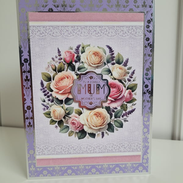 To a Lovely Mum on Mother’s Day Card – Elegant Floral Rose Design