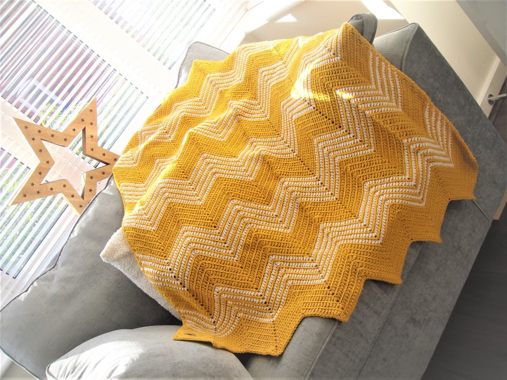 Crochet blanket, Gold Chevron blanket, Baby Blanket, Toddler blanket.
