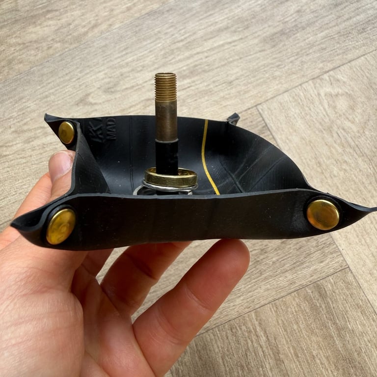 Ring Holder made from Bicycle Inner Tube with Valve - Schrader - Long Valve