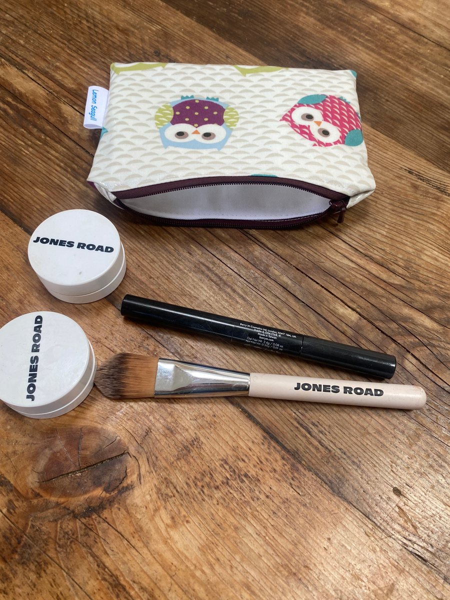 Oil Cloth Make Up Bag (795)