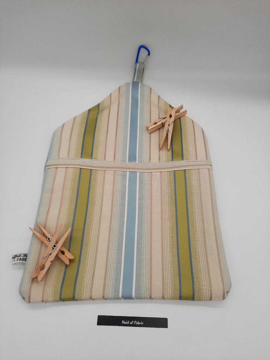 Striped clip on peg bag. Free uk delivery. 