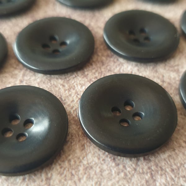 22.4mm 36L Real Corozo Nut buttons NAVY