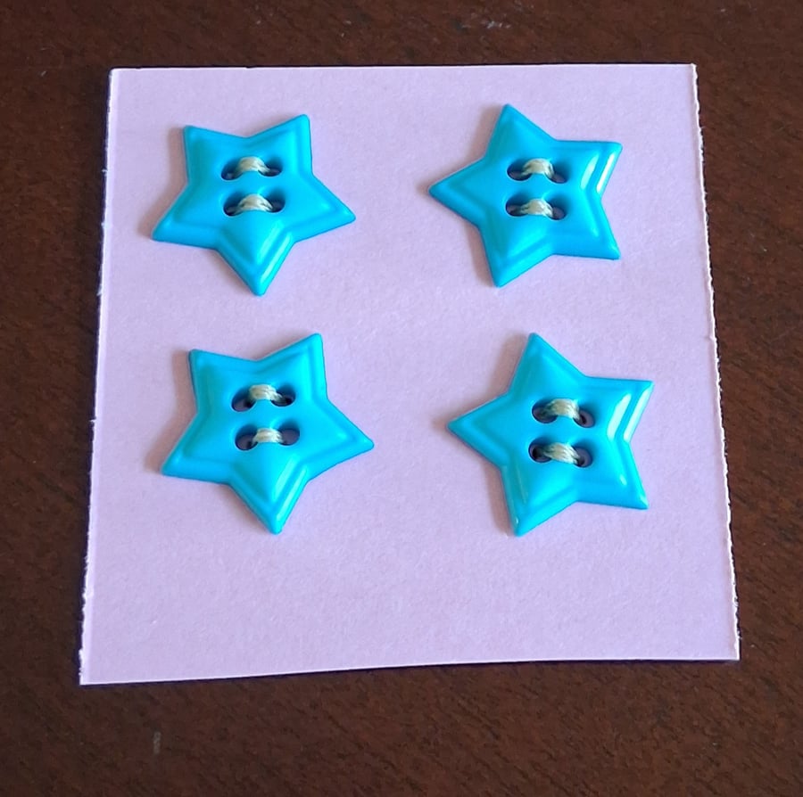 18MM BLUE STAR BUTTONS WITH 4 HOLES FOR ATTACHING